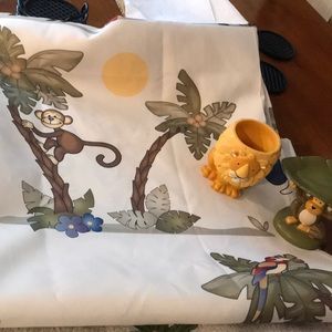 Child’s bathroom set